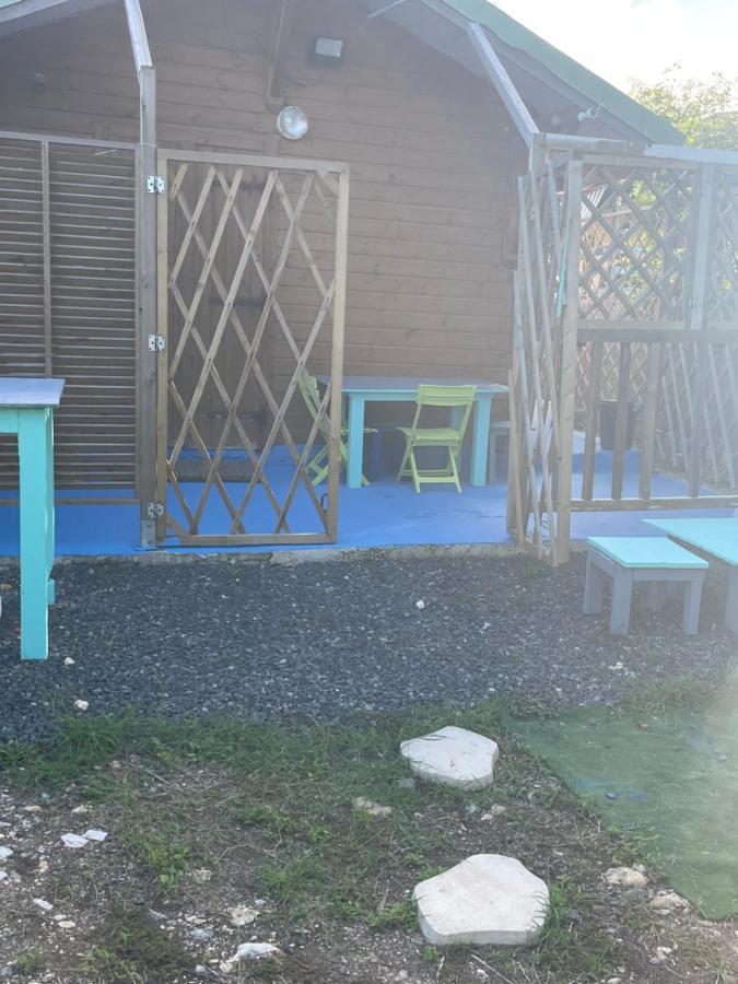 2 Bungalows Au Bord De La Plage De Montal A Moule Loues Individuellement Ou Ensemble Le Moule Exterior photo